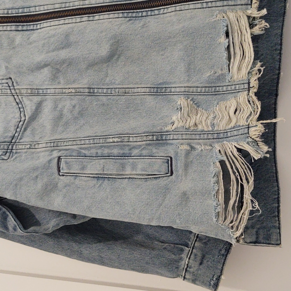 Jean Jacket - Picture 4 of 6